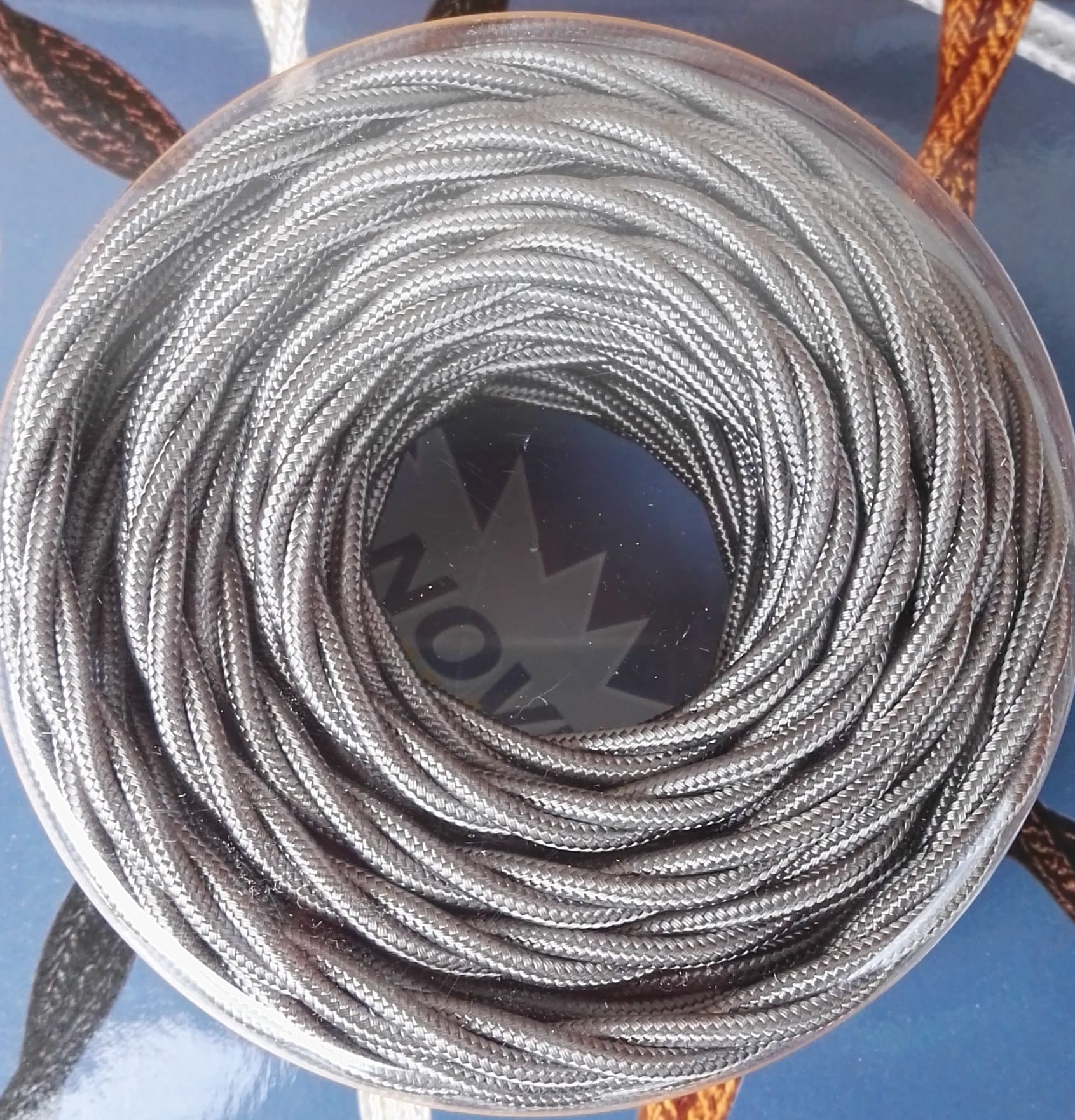 SK kabel točený, syntetické hedvábí, 3 x 0,75 mmq, šedý